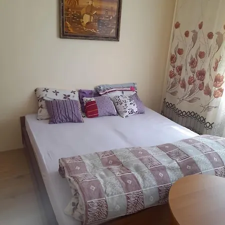 Mors Hostel Uniescie